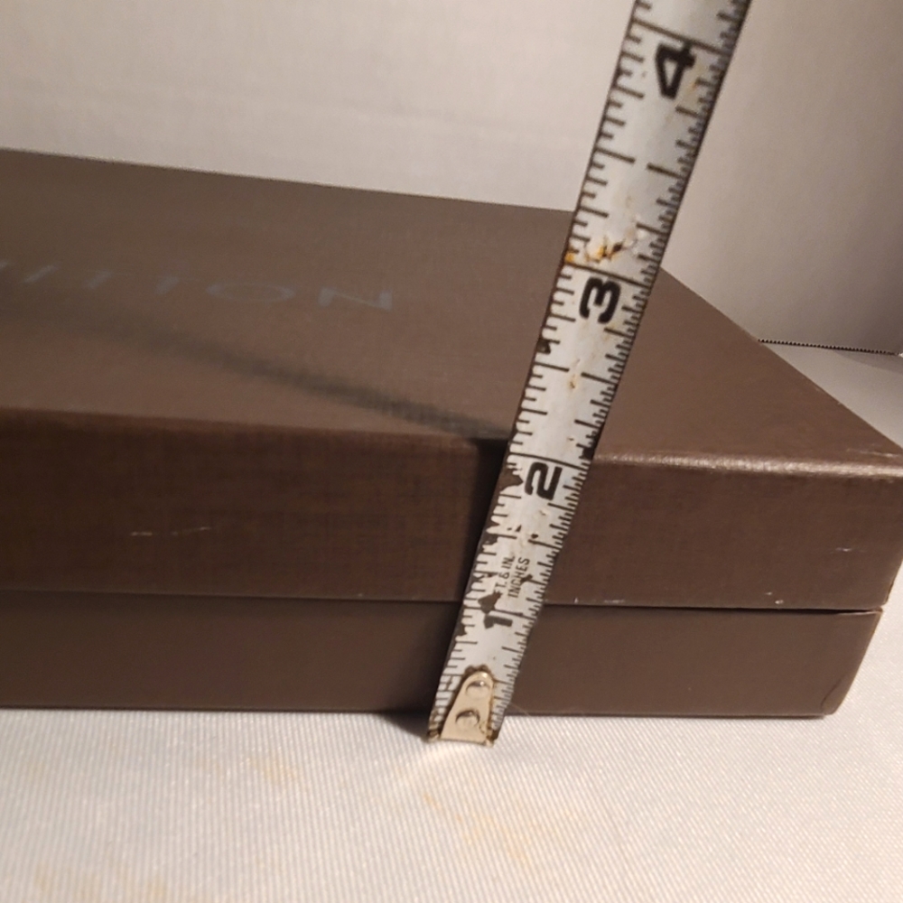 Louis Vuitton Large Gift Box - Picture 6 of 8
